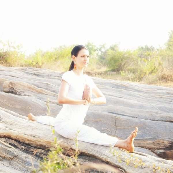 Yoga Poses & Asanas - Basic to Advanced hanumanasana