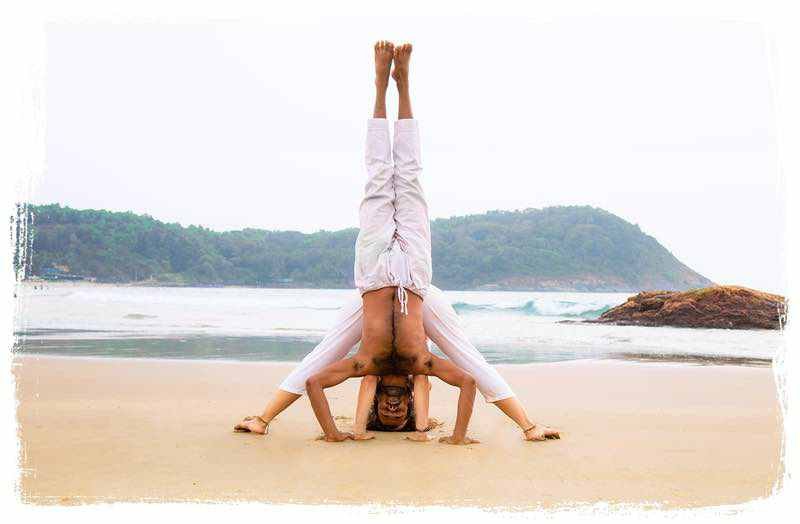 Partner yoga, acro yoga