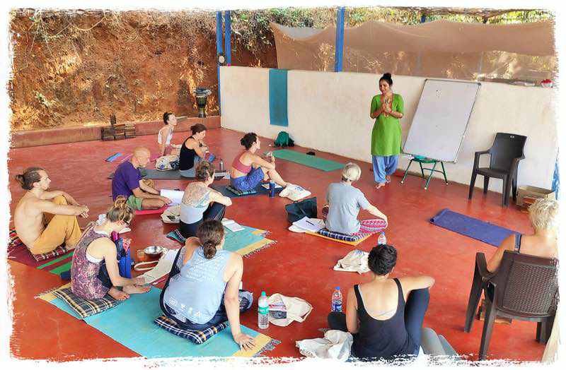 theoryclass | Yoga Teacher Training in India at Shree Hari School | Certified YTT course theory class
