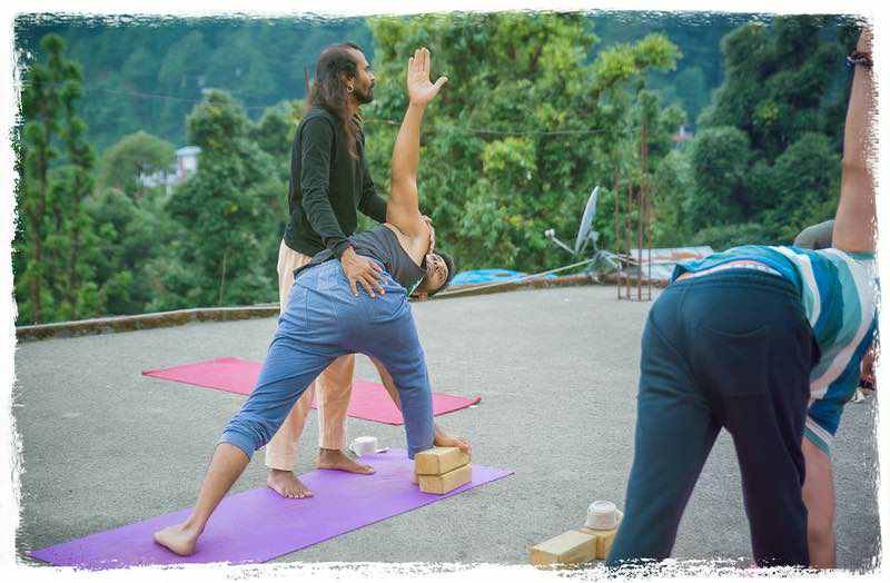 triangelcorrecion | Yoga Teacher Training in India at Shree Hari School | Certified YTT course Warrior pose guidence, triangel correcion