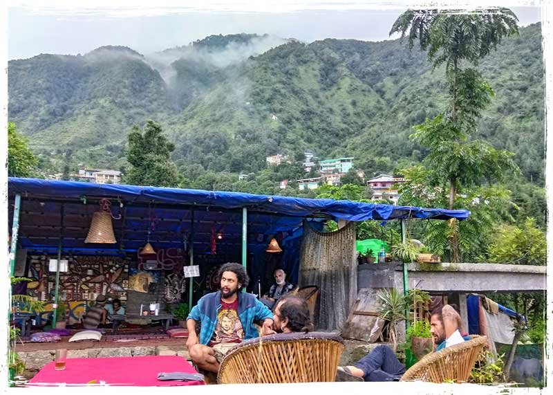 restaurant dh | Yoga Teacher Training in India at Shree Hari School | Certified YTT course restaurant in upper Bhagasu