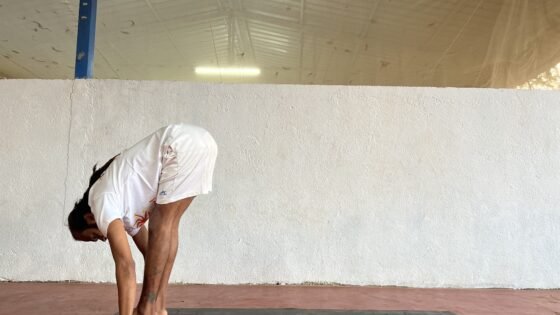 PADANGUSTHASANA