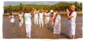 blessing from the ocean | Yoga Teacher Training in India at Shree Hari School | Certified YTT course holy Gokarna, ocean blessing