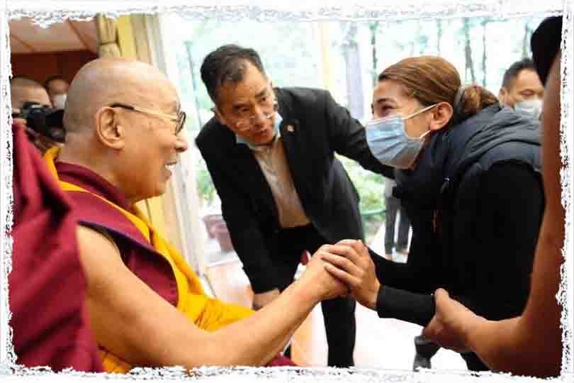 Yoga teacher training India Become a yoga teacher India Certified yoga teacher training India Hatha yoga teacher training India Vinyasa yoga teacher training India 200 hour yoga teacher training India 300 hour yoga teacher training India Yoga teacher training retreat India Yoga teacher training ashram India