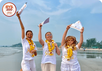 200 hour yoga teacher training India